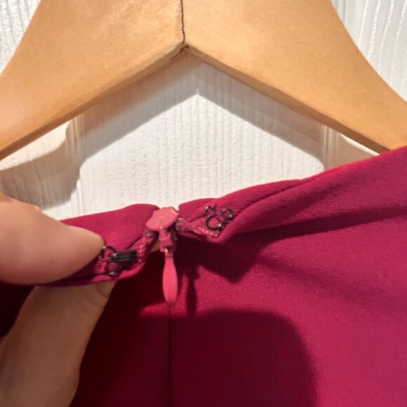 BRAND NEW Elegant Red Calvin Klein NWT - Picture 7 of 12